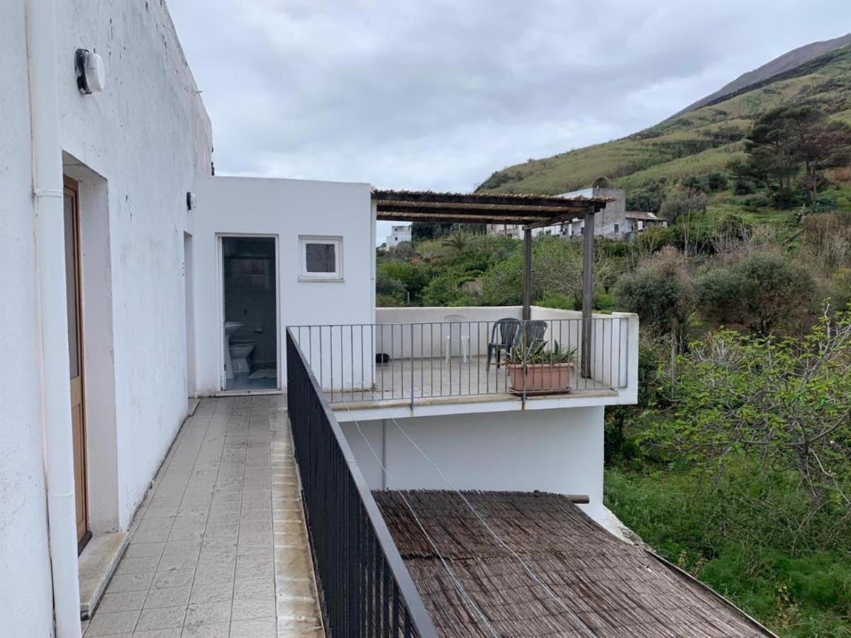 Case La Pergola Stromboli Kültér fotó
