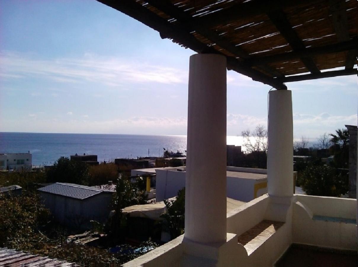Case La Pergola Stromboli Kültér fotó